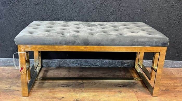 BH117 הדום מילאנו אפור 47*44*98 מתכת עם ריפוד בד קטיפה